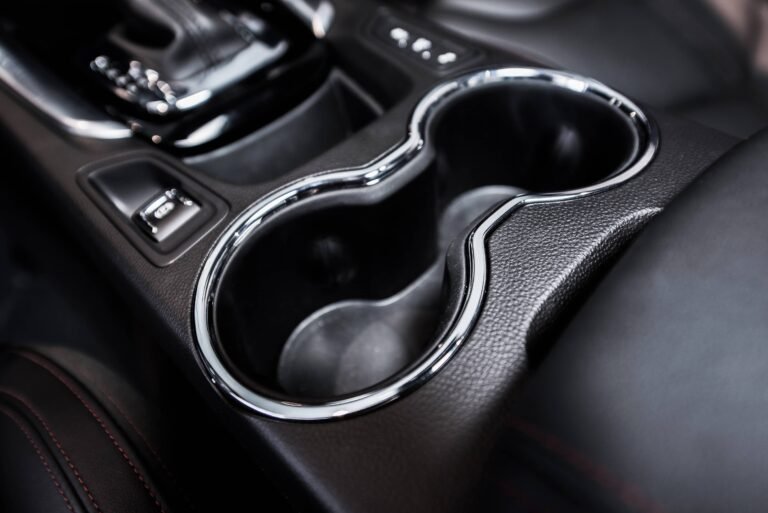 Commuter car cup holders — spill-risk setup